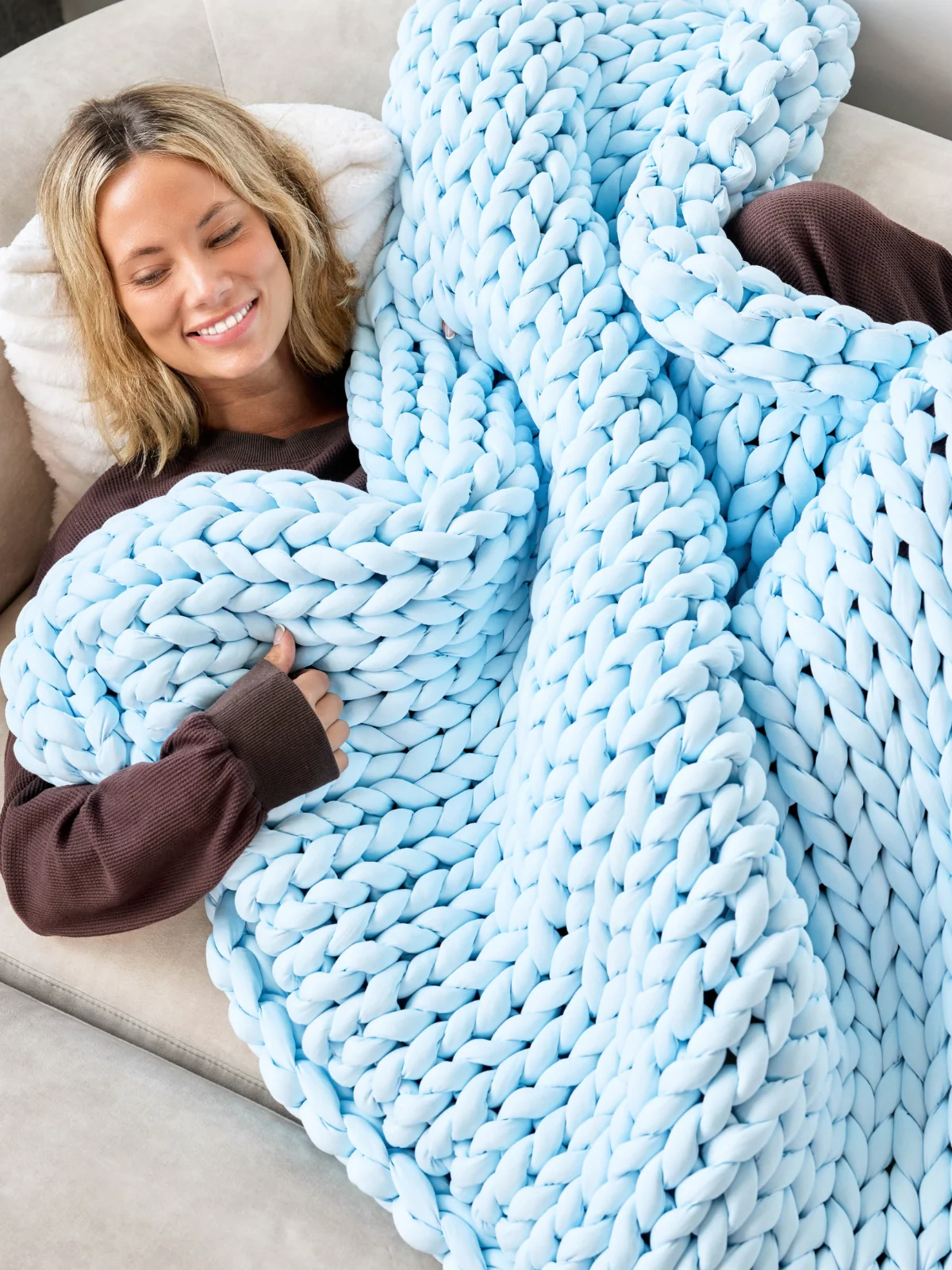 CuddleCloud Weighted Blanket - Image 34