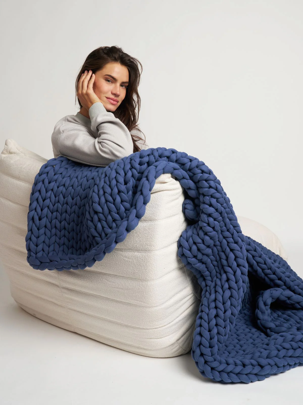 CuddleCloud Weighted Blanket - Image 7