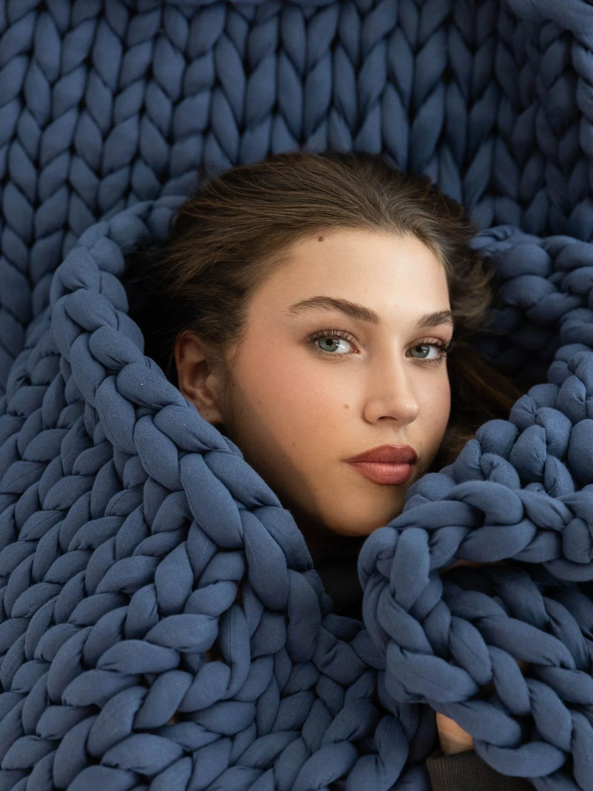 CuddleCloud Weighted Blanket - Image 9