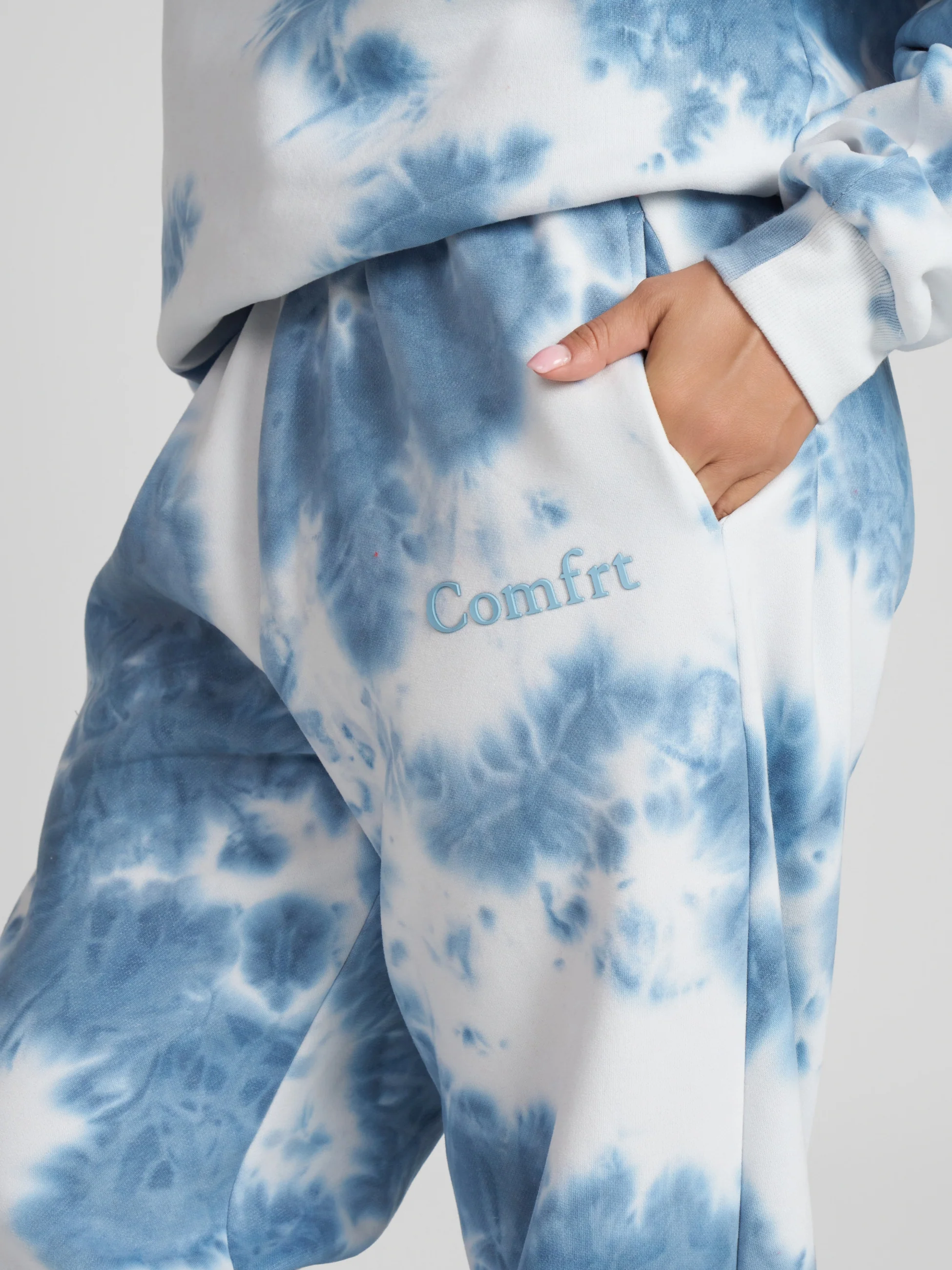 Minimalist Sweatpants - Image 58