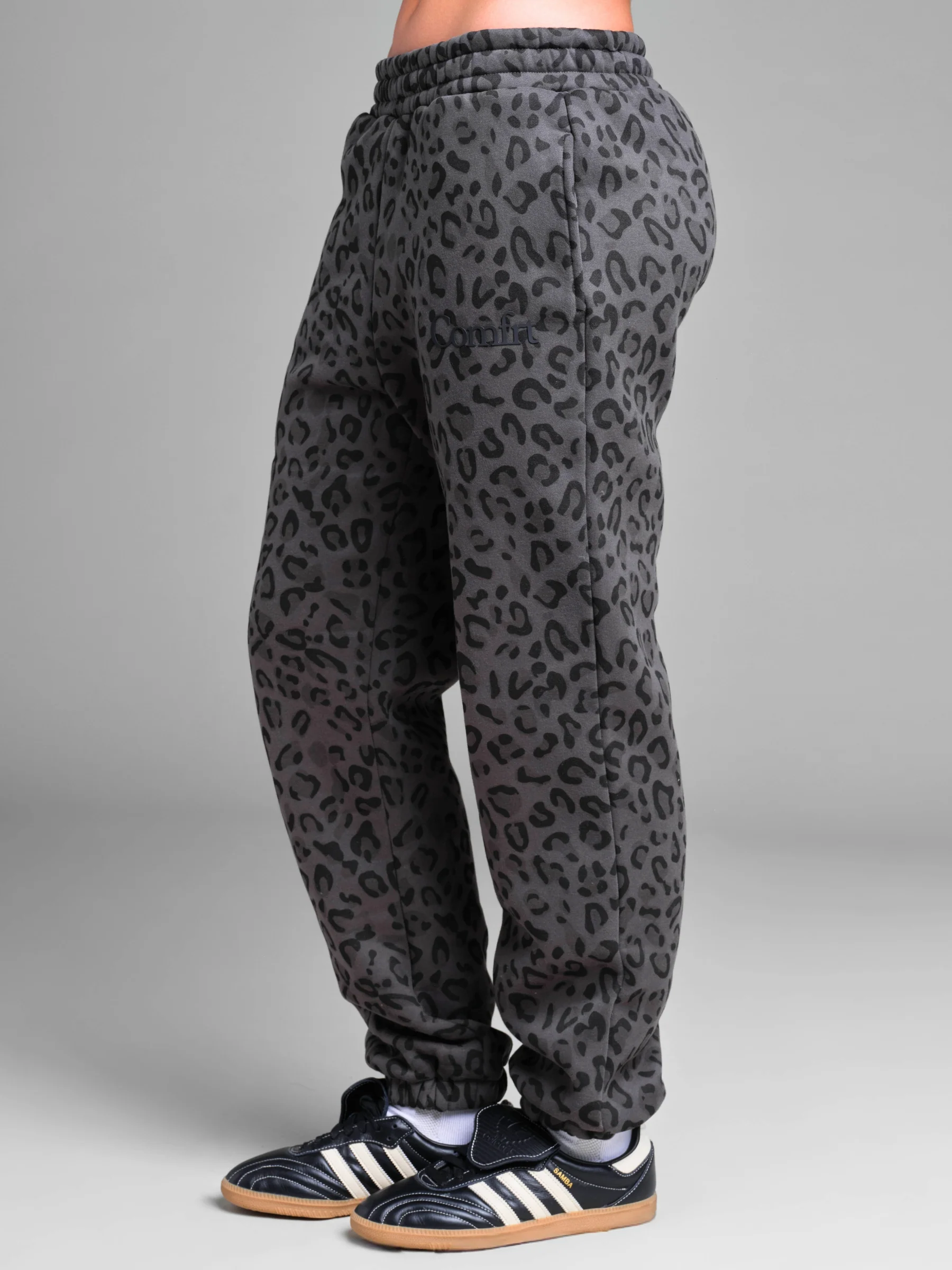 Minimalist Sweatpants - Image 86